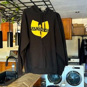 Extra  large Wu-Tang hoodie, 80% cotton